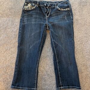 L.A. Idol Capri Jeans